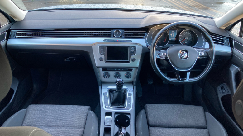 Volkswagen Passat 2.0 TDI SE Business 5dr Diesel Estate